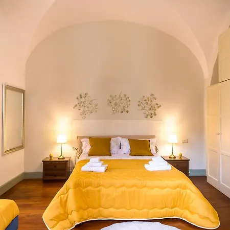 Crociferi Palace - Exclusive Brand 