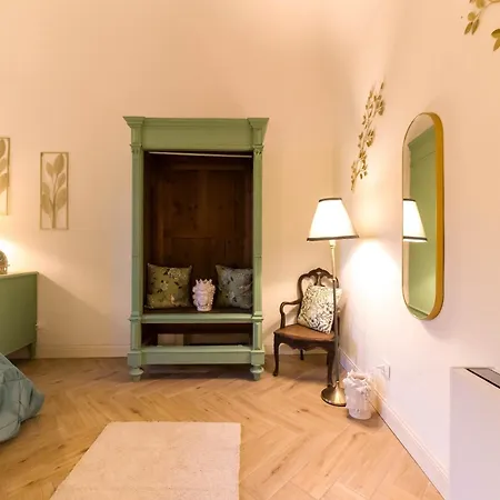 Crociferi Palace - Exclusive Brand 