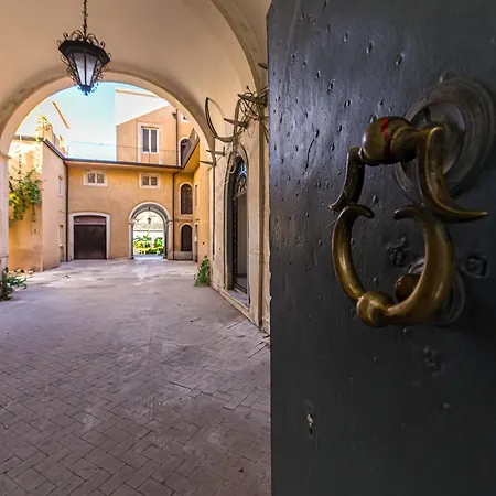 Crociferi Palace - Exclusive Brand 