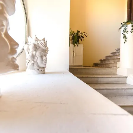 Crociferi Palace - Exclusive Brand 