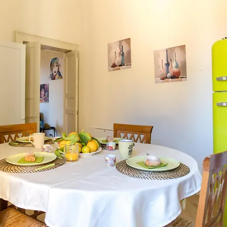 Crociferi Palace - Exclusive Brand 